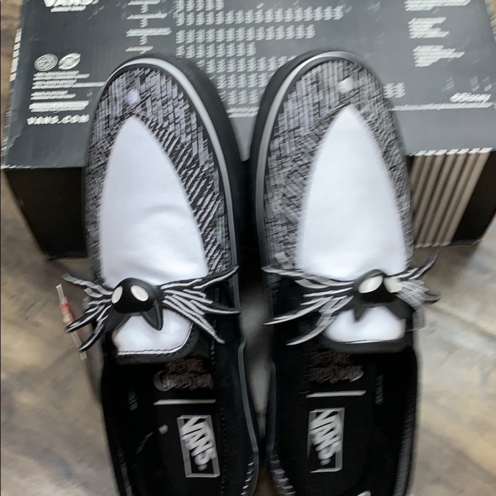 VANS CLASSIC SLIP-ON DISNEY Jack/Nightmare - Picture 13 of 15